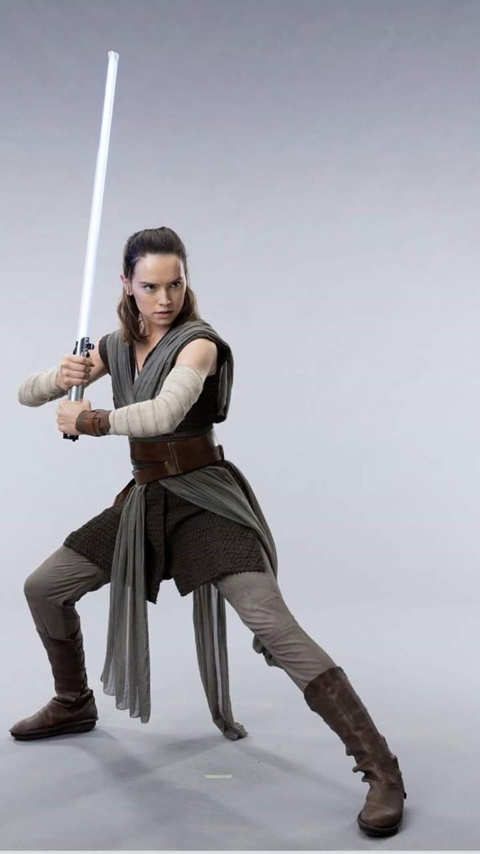 swfcb's tweet photo. *TLJ*FOTOS PROMOCIONALES*
Hemos tenido acceso a algunas imágenes promocionales de The Last Jedi. Procedan a su riesgo.
#SWFCB #TheLastJedi https://t.co/nKYUPUaVMs