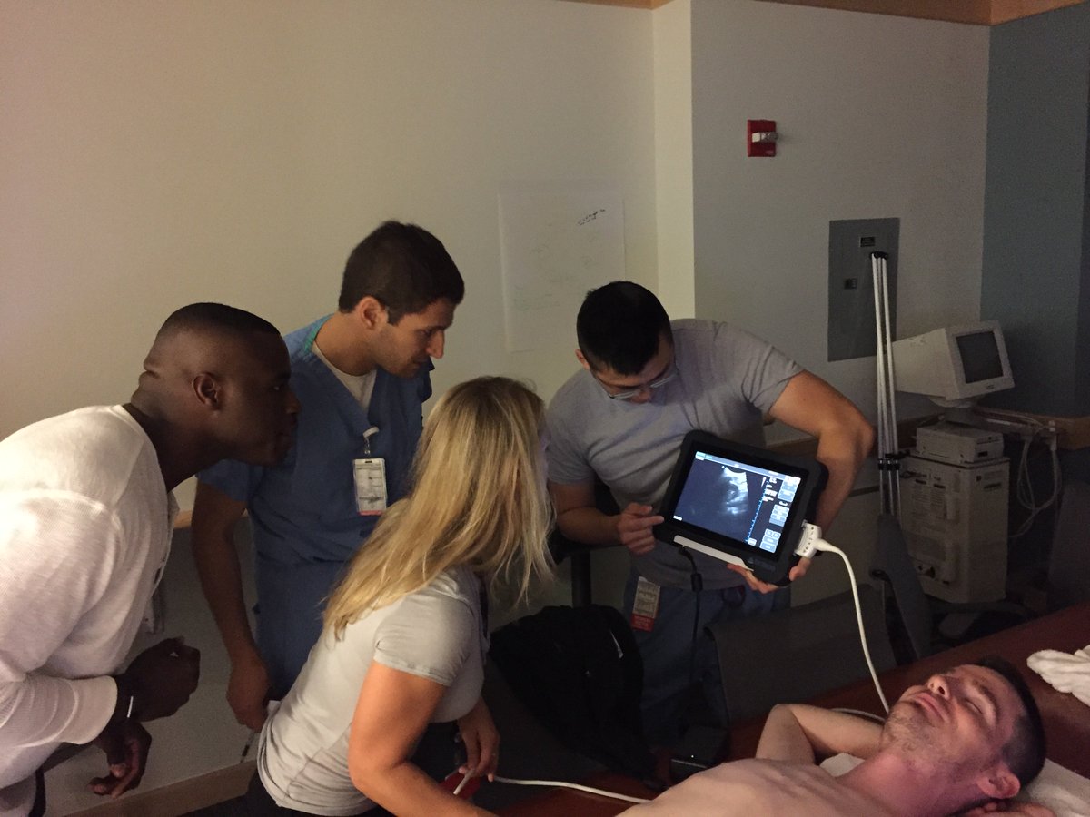 EMRES_MGHBWH's tweet image. HAEMR Olympics have begun!  5 teams, only 1 winner.  Station 1: Ultrasound   #InternBootCamp