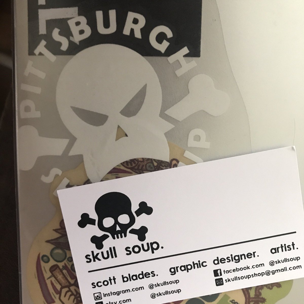 who_is_matt_b's tweet image. Big thanks to @skullsoup for sending me a sticker! Go check out his etsy @skullsoup! #stickerpromo #skullsoup #art  #pendants