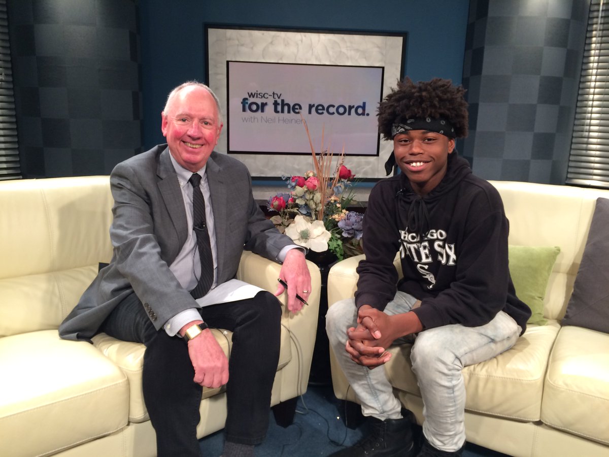 neilheinen's tweet image. An impressive young entrepreneur AJ Carr of #BuildingBosses joining fellow entrepreneurs at Forward Fest @Fwdtech  bit.ly/22uQr9H