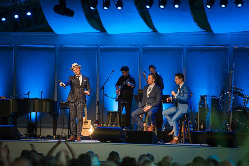 TenorsMusic's tweet photo. #TBT to last weekend and #MusicByTheLake #TenorsVIP #TheTenors https://t.co/Yaw4ccXtTw