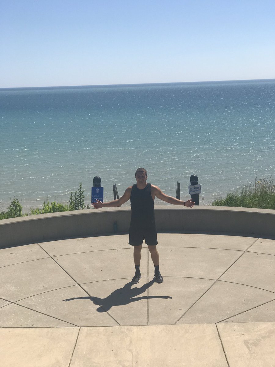 rlgarrett1s's tweet photo. Had fun running at Lake Michigan https://t.co/fPQgtOUZZi