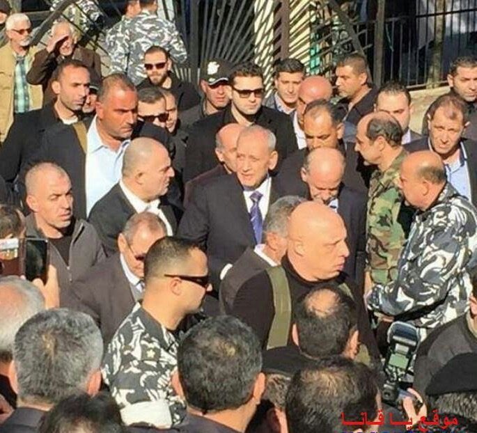 alachkar_'s tweet photo. #حولك_نحن_سيوف https://t.co/75ueeKGF5W