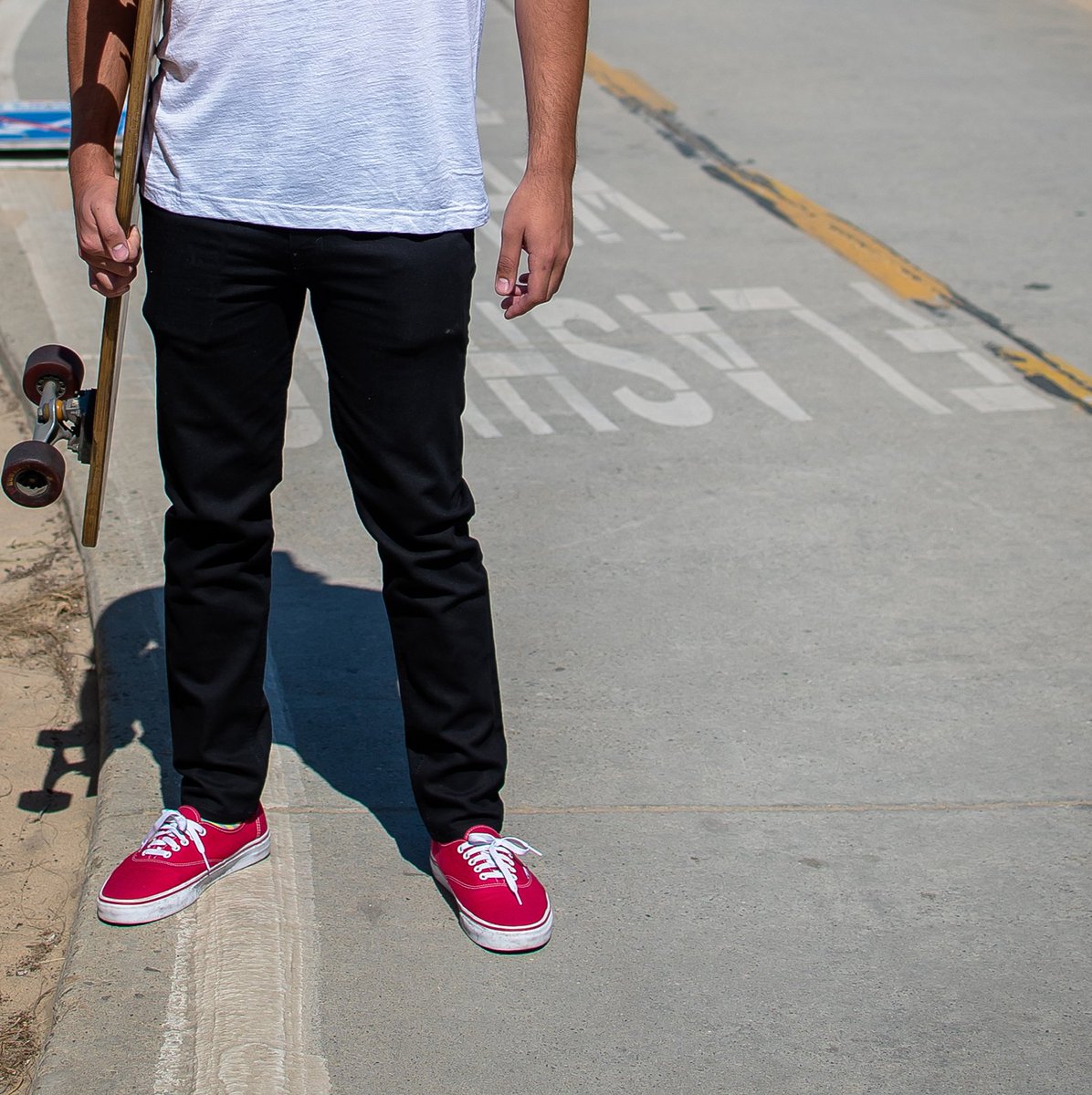denimkratos's tweet photo. Denim on the street. Creating your own adventure.
📸 @optical.shinobi Talent @badfish_310
#denimforthepeople #denimkratos #premiumdenim https://t.co/BP1FYBbXgS