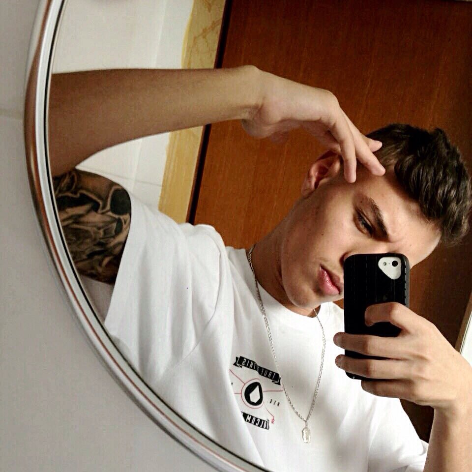 thcorrea_'s tweet photo. #NovaFotoDoPerfil https://t.co/y95chSDszB