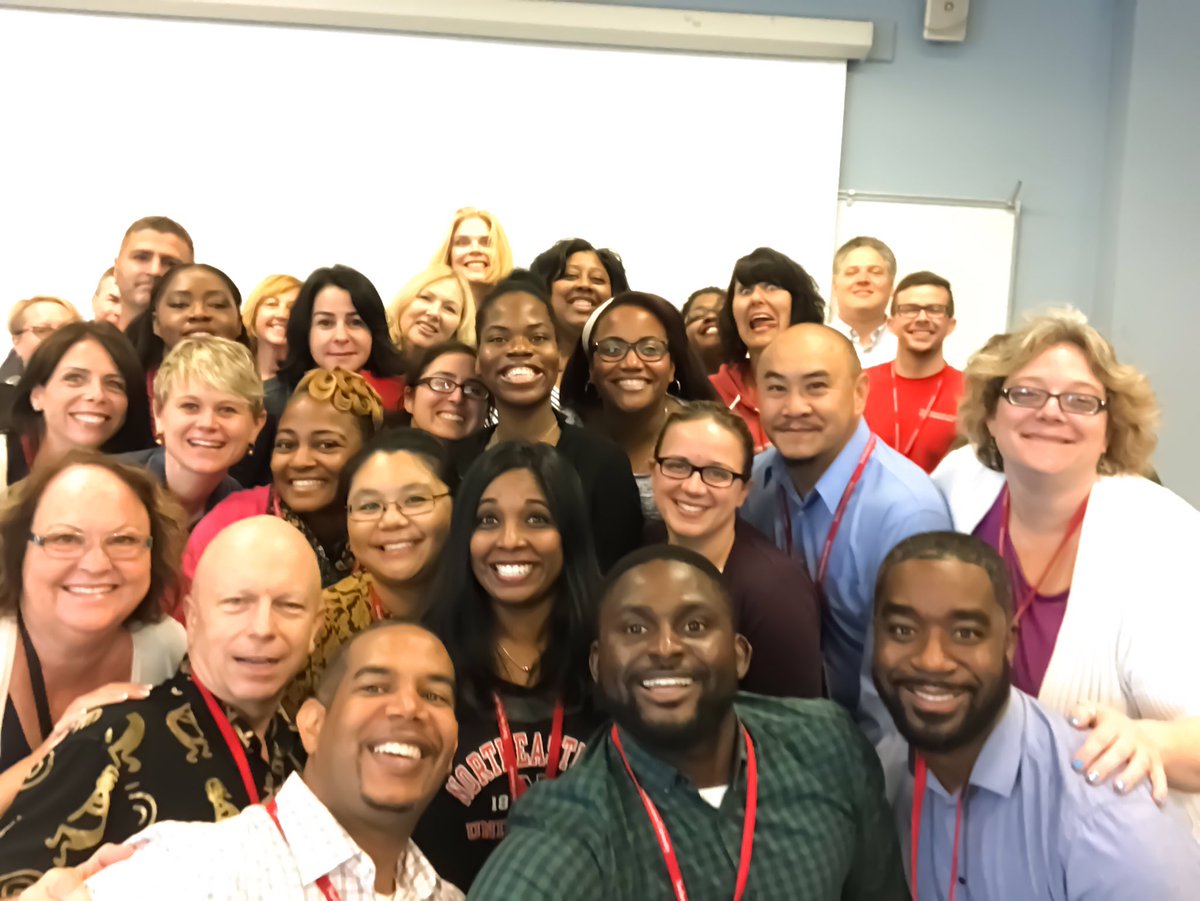 CherylButts1's tweet photo. Leadership class with Dr. P! What a phenomenal experience! #2017EdDRES https://t.co/erBdYGJMtD