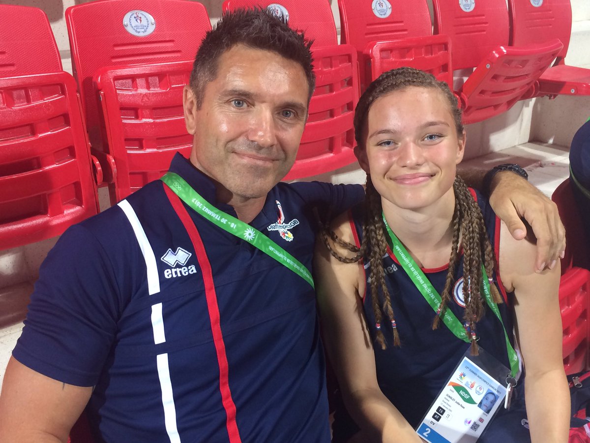 DeaflympicsGB's tweet photo. Two happy Ounsley's 🇬🇧🇬🇧 https://t.co/MRIDpDIzxx