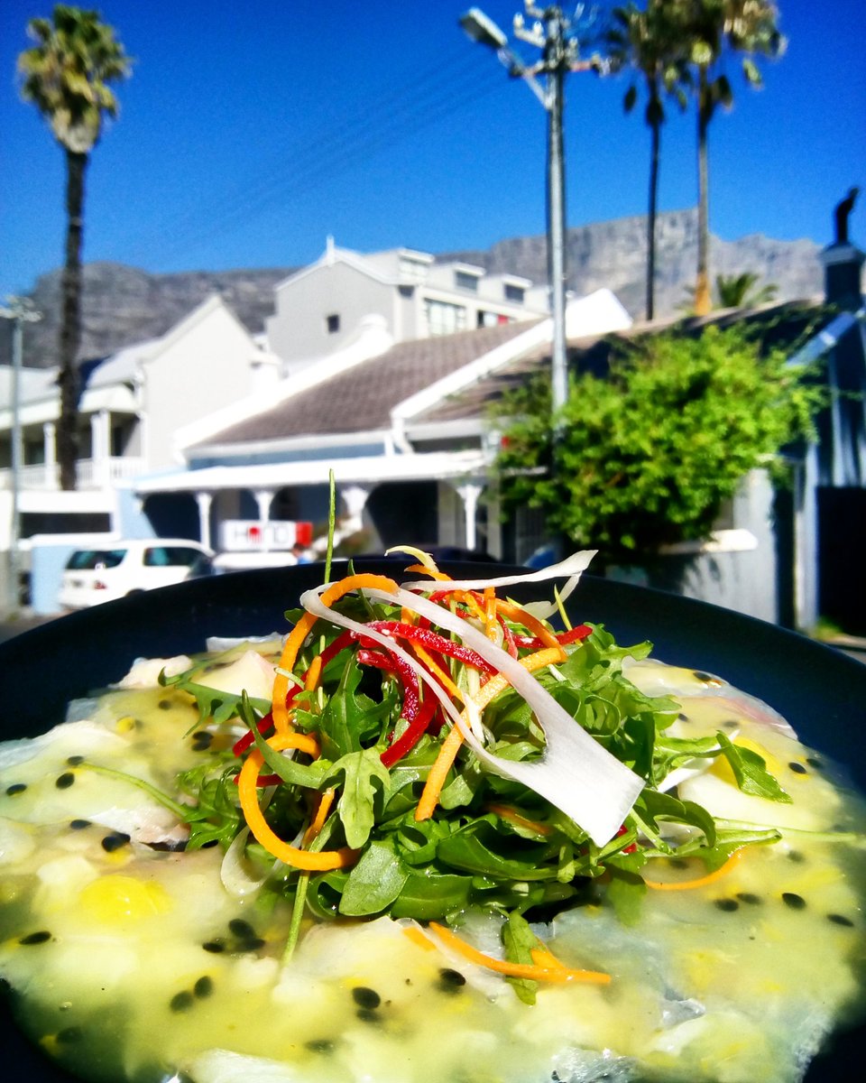 jamescapetown's tweet photo. @jettingaround A3 Oh EASY!! Def the #food!! #CapeTown is a #foodie NIRVANA!! Oh, and then there's also the beaches, mountains etc.. 😎🌍🌴😗✈💝😎 #JAchat #travel https://t.co/YKklIvL2NB
