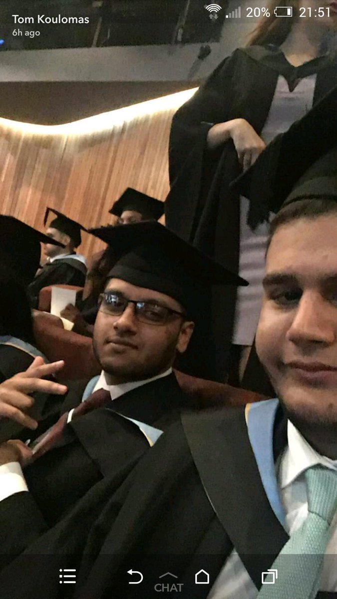 yoshkumar's tweet photo. Graduation was an incredible day 🎓🎓 Southampton you'll be sorely missed https://t.co/t80izbbhe1