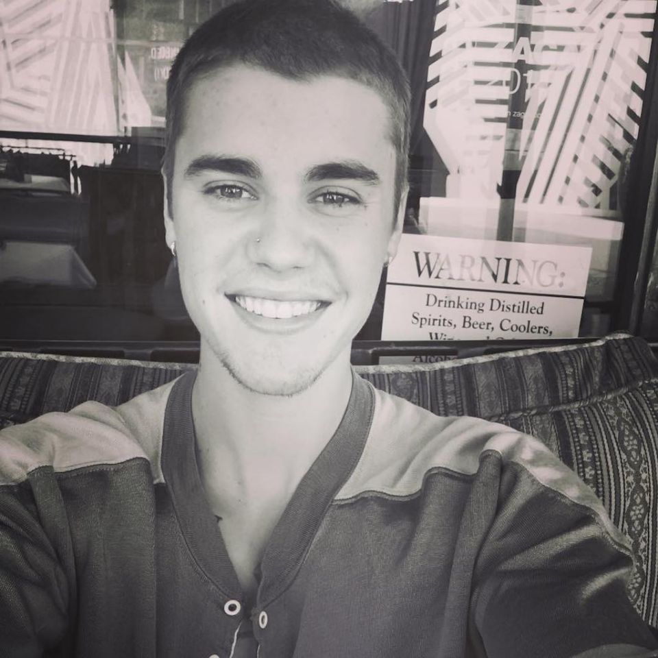 Durugunes_'s tweet photo. doksan #MTVHottest Justin Bieber https://t.co/4NHRw2v4Gg