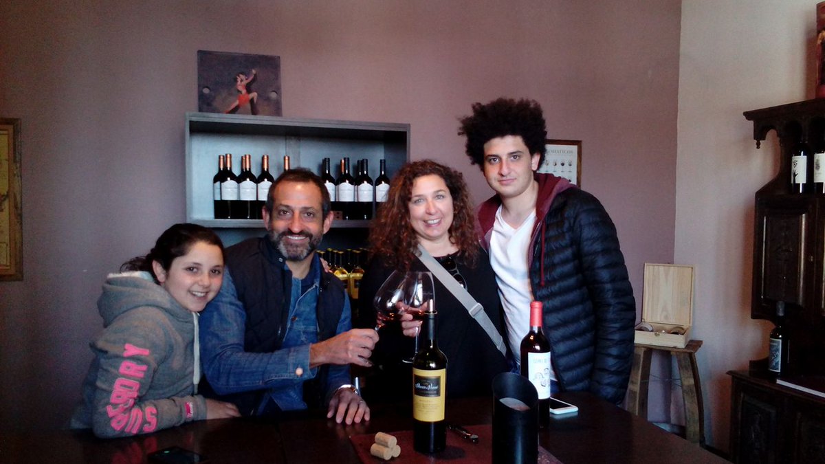 BodegaStocco's tweet photo. Por más visitas como estas !! 
#winery #turismo #mendoza https://t.co/jpYffPco0f