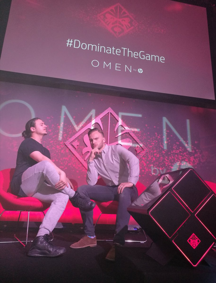 'NEXT GEN ATHLETES' LIVE from 7PM BST! RT this to #WIN an <a href="/OMENbyHP/">OMEN</a> LAPTOP! #DominateTheGame twitch.tv/omenbyhpeurope