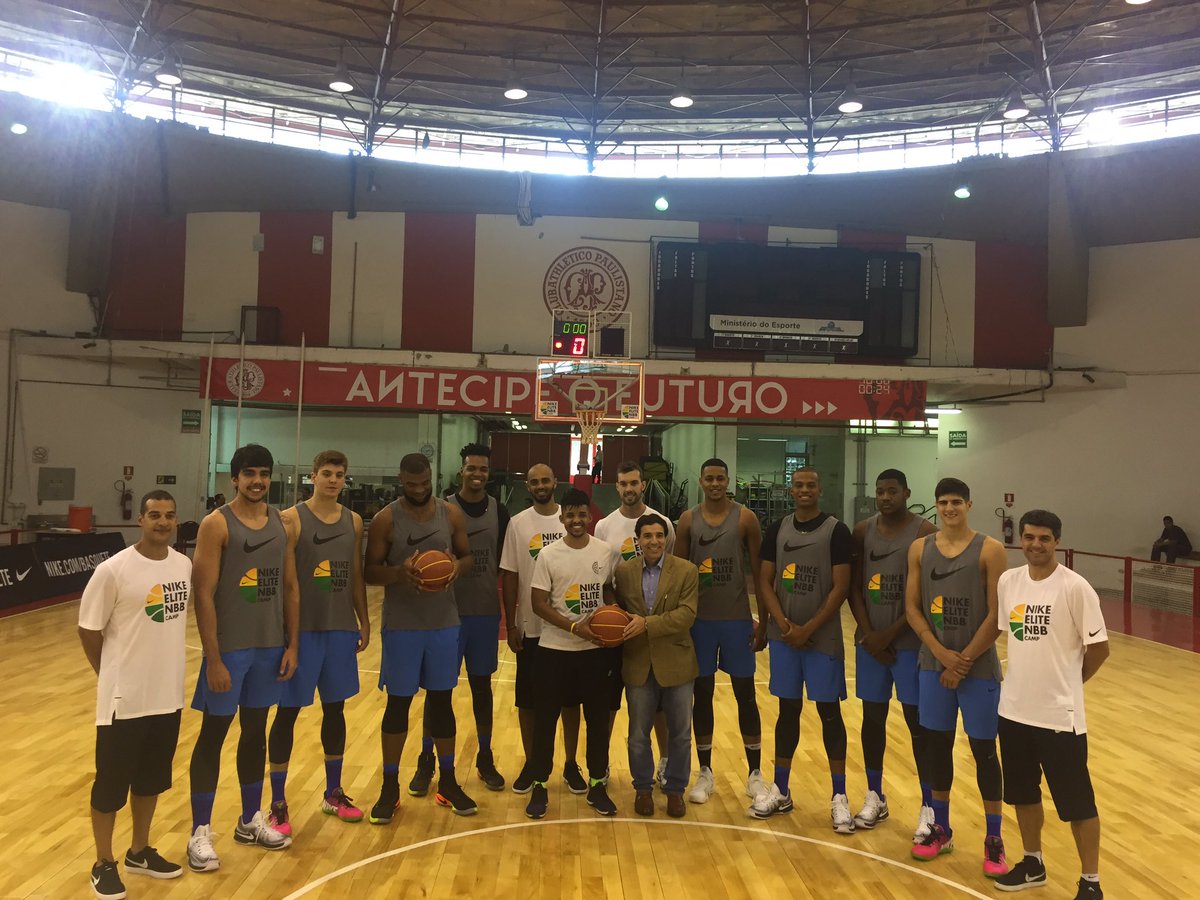 NBB's tweet photo. #TimeJefferson e #TimeMurilo já vão começar as atividades do #NikeEliteNBBCamp! 🏀👊🏻🏀👊🏻 https://t.co/U414dDQMky