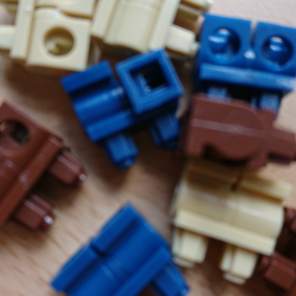 KatiePybus's tweet photo. In case I fall to sleep our week in 3 #HomeEdHour #brighton #Lego #LearnNothingDay #cooking #HomeEd https://t.co/DelkSxduh2