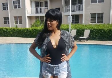 Convierte un traje aburrido en una túnica fashion | Columna de @TommiePR bit.ly/2tGNiK4