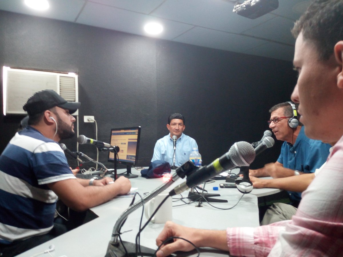 SERCOPec's tweet photo. .@henryarauz75: "Hoy tendremos casa llena en Auditorio de UTM para Consultivo Territorial del #Sercop" @Sercop_zonal4 @SanSoberano https://t.co/8y83A2zVbs