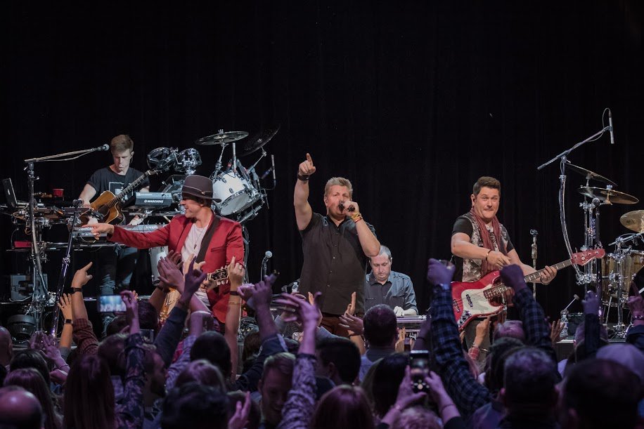PAAglobal's tweet photo. Throwing it back to an amazing performance by @rascalflatts at the @GlassCactus last year! #tbt #paa https://t.co/sMpBBvWwqO
