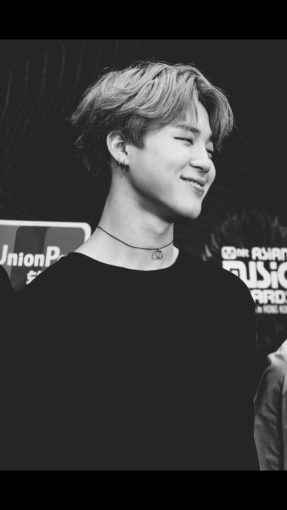 TercesKRP's tweet photo. 1. Çiftimiz olan Yulhee ve Jimin'i tebrik edelim. Çiftimiz evlidir.😻 
@holyyulhee @holyparkjiminn https://t.co/AfcXYVcQZq