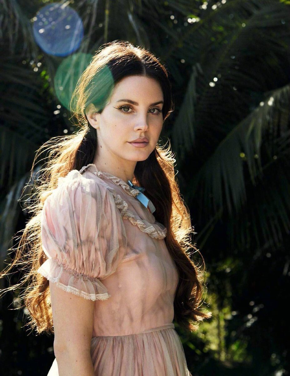 PopCrave's tweet photo. Lana Del Rey for Grazia Magazine. https://t.co/SVhK6Eqm7g