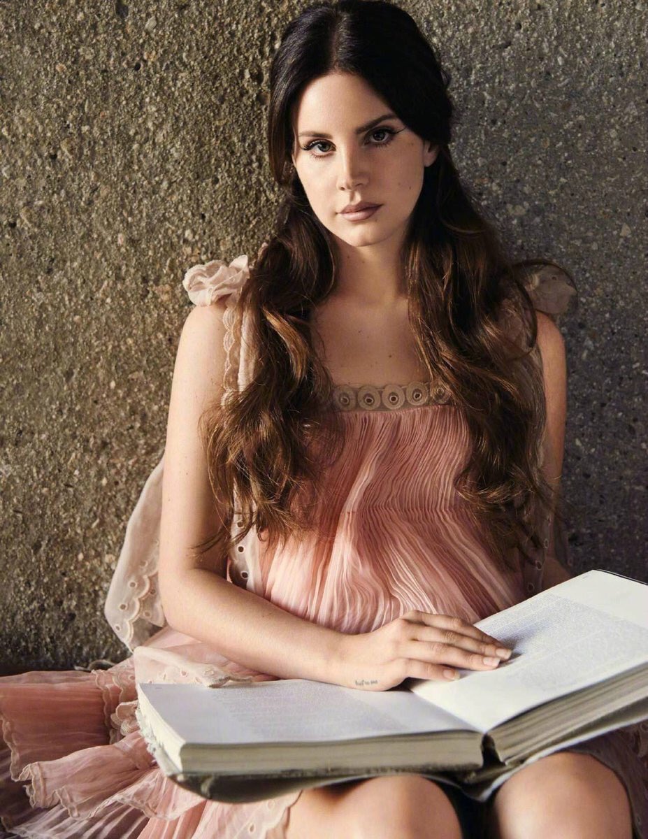 PopCrave's tweet photo. Lana Del Rey for Grazia Magazine. https://t.co/SVhK6Eqm7g