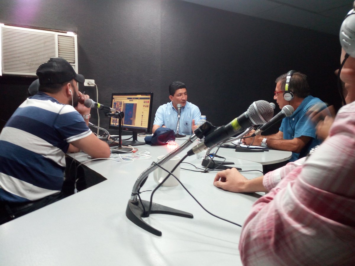 SERCOPec's tweet photo. .@henryarauz75: "En #Sercop estamos empeñados en erradicar la corrupción de la #CompraPública" @RadioCapital_fm @Sercop_zonal4 @SanSoberano https://t.co/Zvqq4nI4js