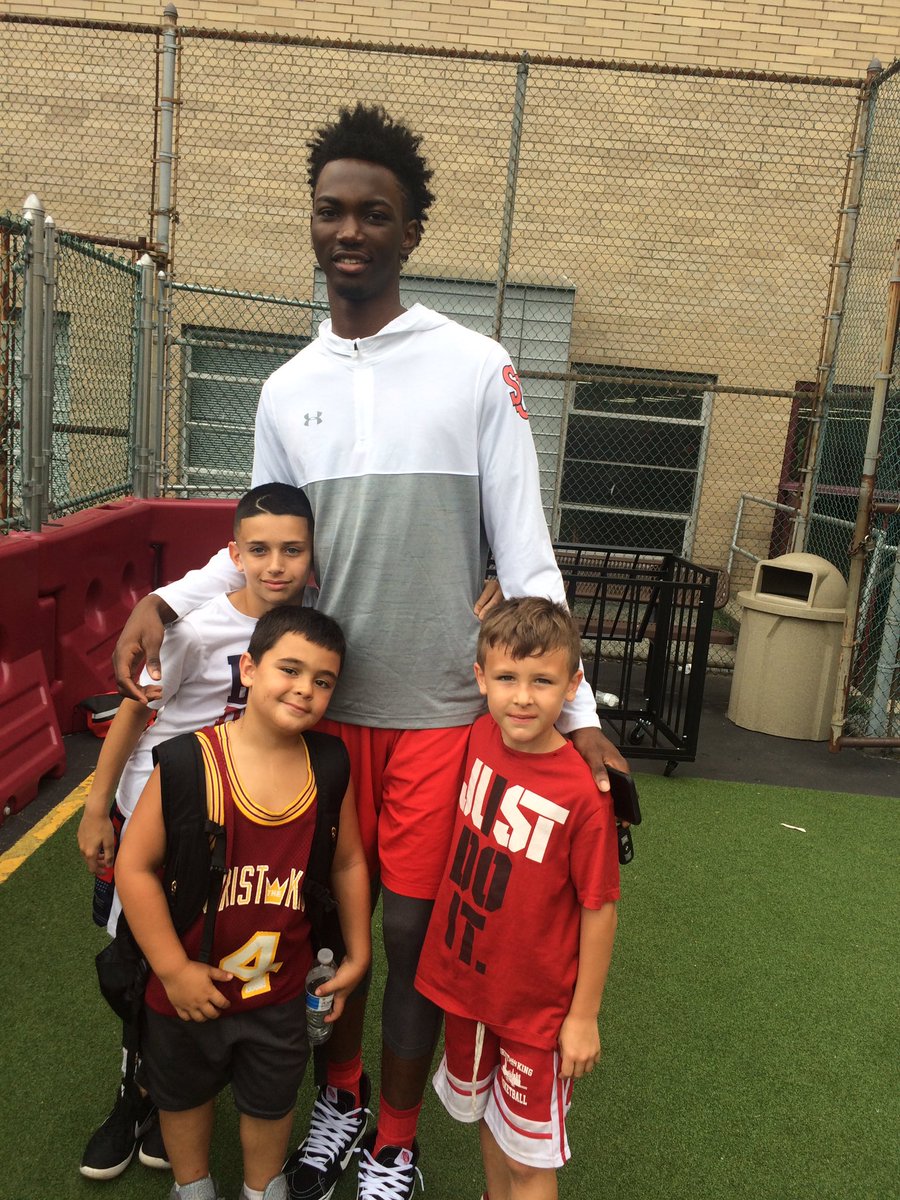 ctkcoachjarbs's tweet photo. Sometimes other NYC greats show up This guy will be the difference next year at #formercamper @StJohnsBBall @StRaysAthletics @iam_sidwilson https://t.co/BirVsvNVxO