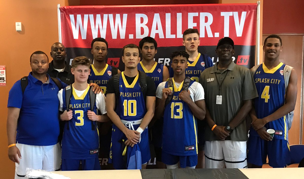 Grady_Dodson's tweet photo. Good win @SplashCity_UAA 17 U 67-50 Factory with 54 college coaches in attendance. @LasVegasFab48 @LeRohnD https://t.co/DHRShJNxRW