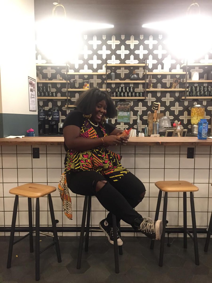start_small's tweet photo. Today's #TastingThursday, our client Bad Gurl's Burger served their saucy beef, turkey, & vegan burgers! #FoodBusinessPathways #nyc #foodbiz https://t.co/uBh9dhPcv5