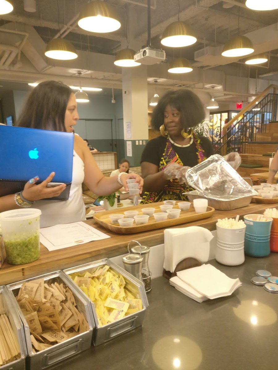 start_small's tweet photo. Today's #TastingThursday, our client Bad Gurl's Burger served their saucy beef, turkey, & vegan burgers! #FoodBusinessPathways #nyc #foodbiz https://t.co/uBh9dhPcv5
