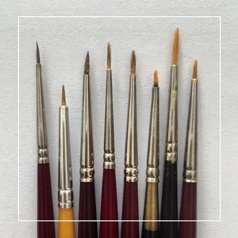 ONOMAYART's tweet photo. #tbt with our favorite brushes! #onomayart #cuttingpaper #marbling #handmade #uniqueart #authenticart https://t.co/gyv1fXtxlg