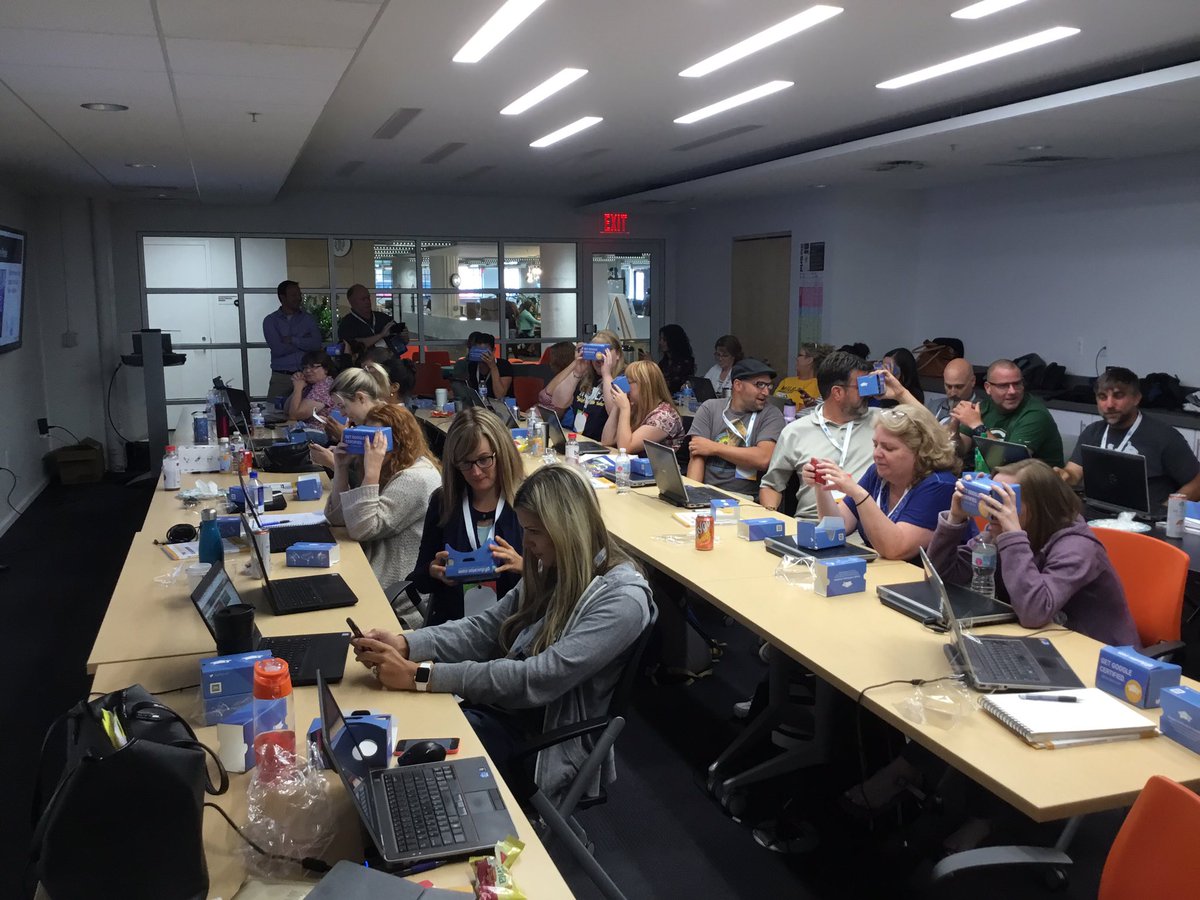 Virtual Reality #classroomdisrupt