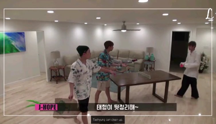 on_this_loop's tweet photo. DomSeok in action 😏
#vhope #taeseok #hopev #뷔홉 #alphaHoseok #omegaTae #appaJoon https://t.co/2zRv9uQsxK