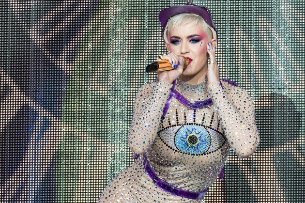 Katy Perry to Host 2017 MTV VMAs
