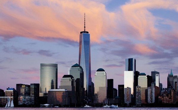 DowntownNYC's tweet photo. Extension of Downtown tax breaks will keep #LowerManhattan renaissance rolling, via @DOWNTOWNEXPRESS https://t.co/7c4SPBPzrH https://t.co/lcDEFzKaXZ