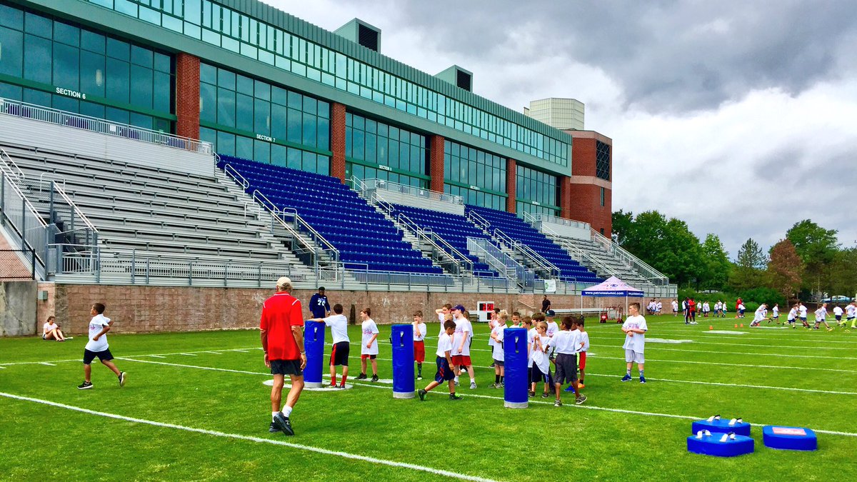 RhodyTickets's tweet photo. Good times at Meade stadium today. Thank you to everyone who came and took part in the #FootballForYOU event! ππ
https://t.co/o91YyofDjt https://t.co/PvHj8YiffU