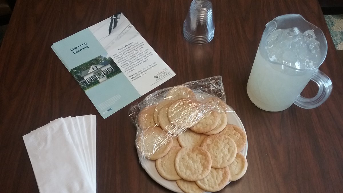 granderondeLEC's tweet photo. Had a very informational and helpful time at our Life Long Learning about Estate Planning. "You can never be too prepared" #FrontierCulture https://t.co/MAyOeWCMTE