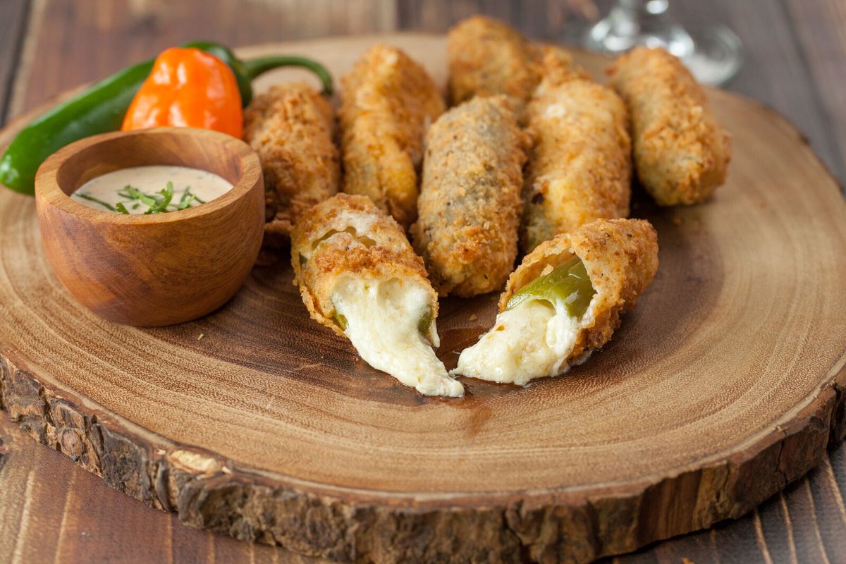 RockandBrewsBP's tweet photo. Start your dinner off right with Sgt. Pepper's Jalapeño Poppers! #HandCrafted #MadeToOrder #Spicy https://t.co/3Y70NPVSw9