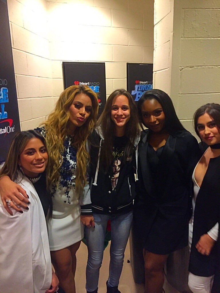 taliasmarsch's tweet photo. #5yearsofFithHarmony https://t.co/LkxhVZUudY