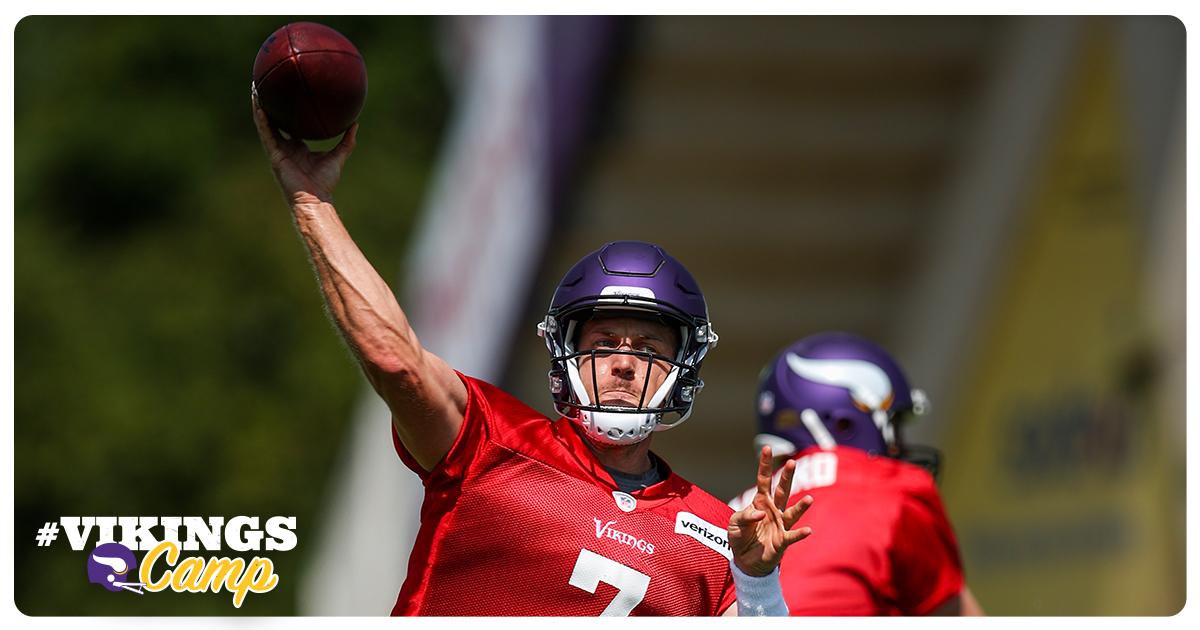 The quarterbacks let it fly on the first full practice of #VikingsCamp.   📰: mnvkn.gs/7B6qFm https://t.co/BzCiOLjc70
