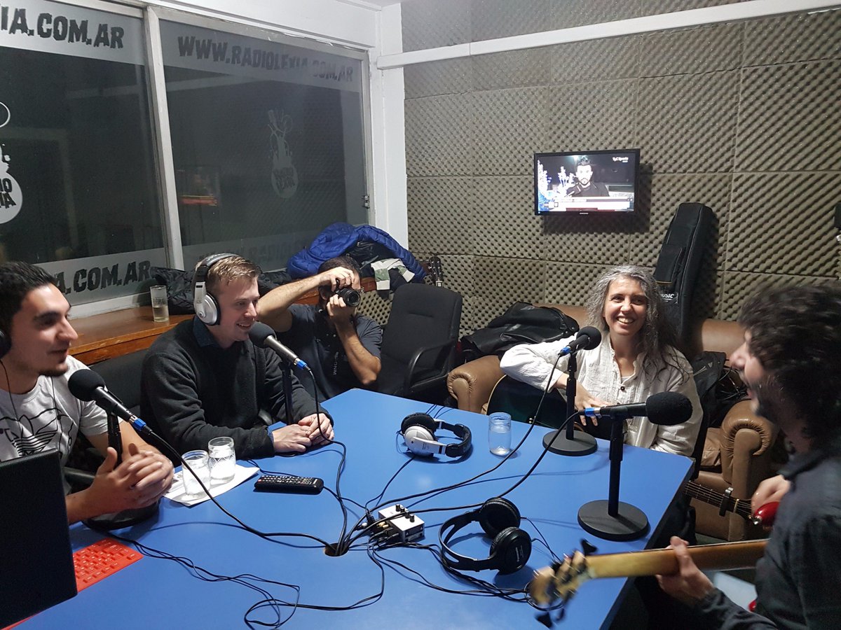 Compartimos momentos de alegría en <a href="/RadioLexia/">RLNoticias</a>
Fotos de Maxi Rodriguez y Gabi Gauna