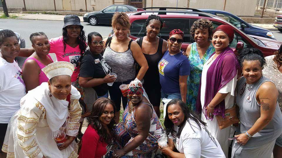 CoalitionOCM's tweet photo. COCM supporting Gwen Carr (mother of Eric Garner) in NYC July 14th-16th. This is the  3rd yr commemorating his life....
 "I can't breathe" https://t.co/Md7PG61XaX