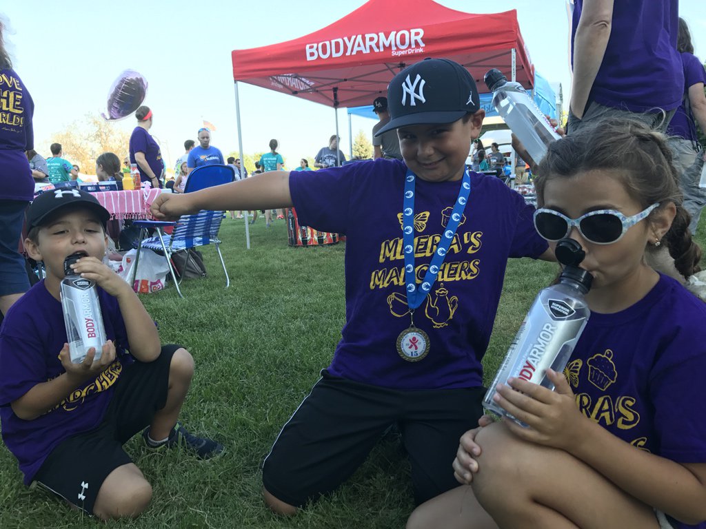 TosaDeac's tweet photo. Powering up with some @DrinkBODYARMOR for the #RunForGus #MeerasMarchers https://t.co/dzQmprKxtZ