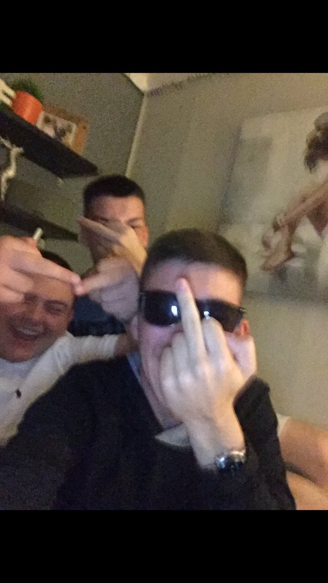 RobertsonJosh's tweet photo. @shealangan @mckenzie_aiden @Kieranmcintyre6 @karisconnaghan_ @lewis_temporal      HAIL HAIL BHOYS😜 https://t.co/zJGBeBHRt4