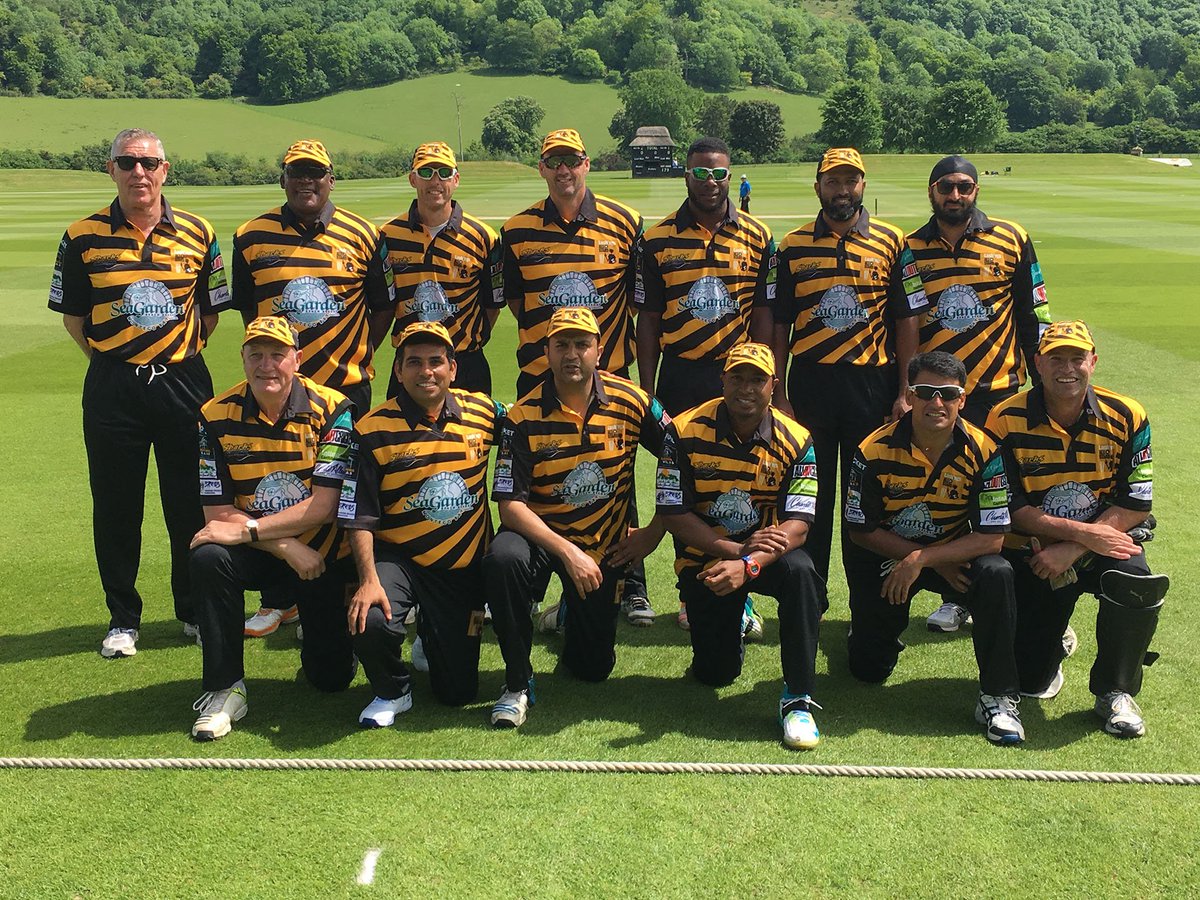 SeaGardenJa's tweet photo. @LashingsWorldXI your #seagardenjamaica family sending you our love and support today as you play @HEATHCOATCC! https://t.co/cXyfrGr55P