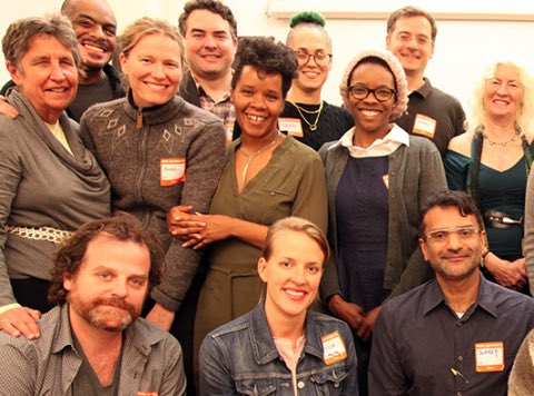 thnkoutside_box's tweet photo. .@Etsy, a #BCorp, has an educational program to equip creative entrepreneurs w/ skills to start their own business, https://t.co/VDpTaowpRx. https://t.co/FDRDi6WuJ3