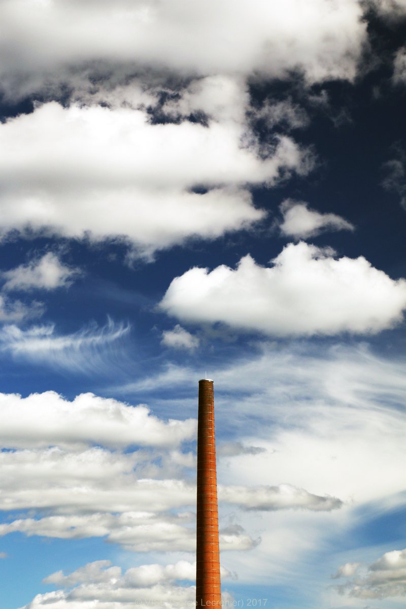 topVISE's tweet photo. Chimey in the clouds
https://t.co/ZUC2pl3JB2
#Dream #clouds #chimney #graphism #topVISE #pictures #original #photography #sky https://t.co/oPTDtRUOqI