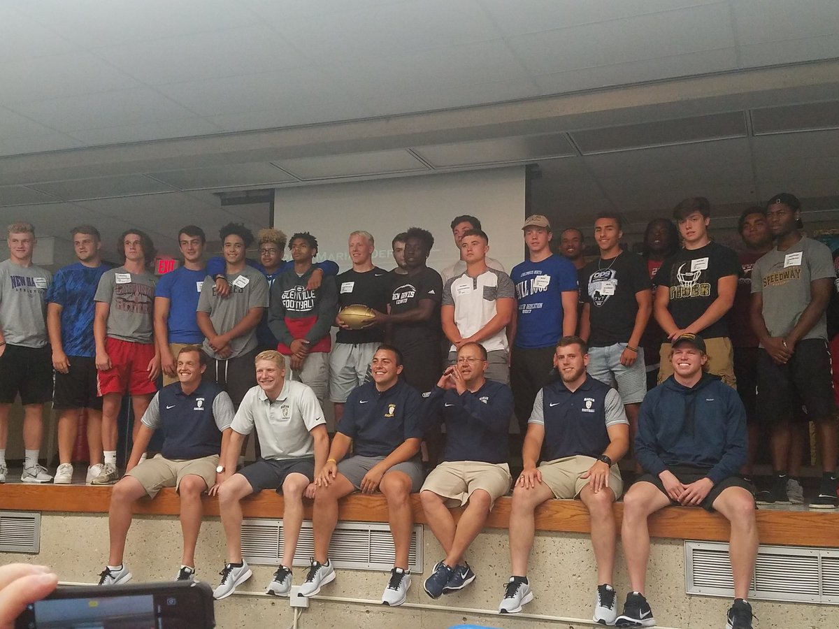 _gusbus20_'s tweet photo. I had a great time today at Marian University!! Thank you all for this amazing opportunity!! #TBD #BatCole #GoKnights🔵 https://t.co/BxMjWsXBCY