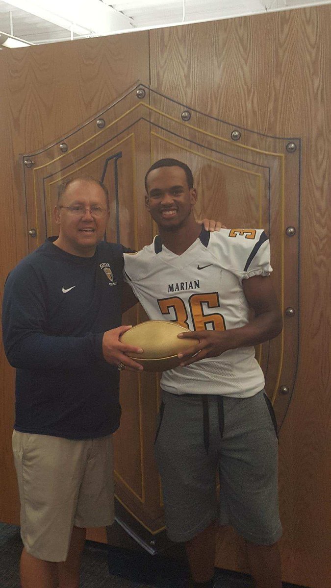 _gusbus20_'s tweet photo. I had a great time today at Marian University!! Thank you all for this amazing opportunity!! #TBD #BatCole #GoKnights🔵 https://t.co/BxMjWsXBCY