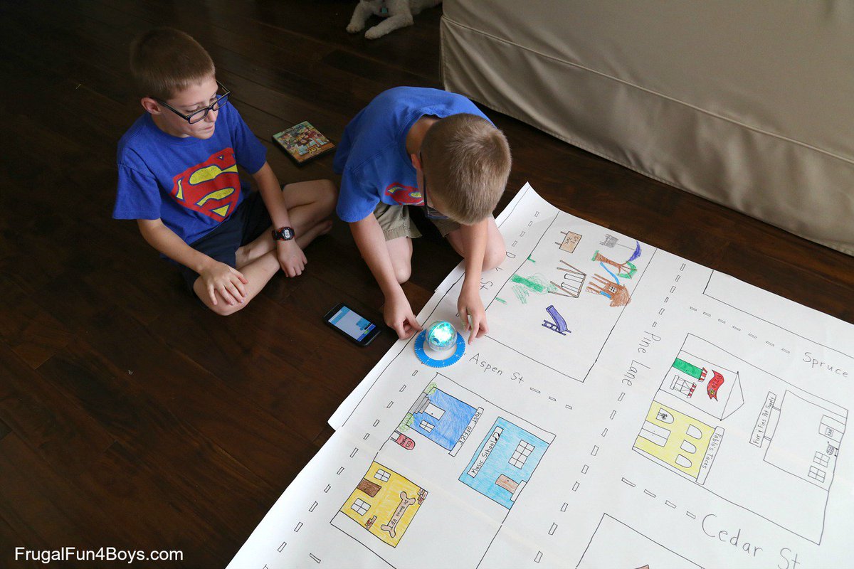 We love coding with Sphero Edu! Easy to incorporate other subject areas.  Enter to win!  goo.gl/pcSENW #beyondcode <a href="/SpheroEdu/">Sphero Education</a>