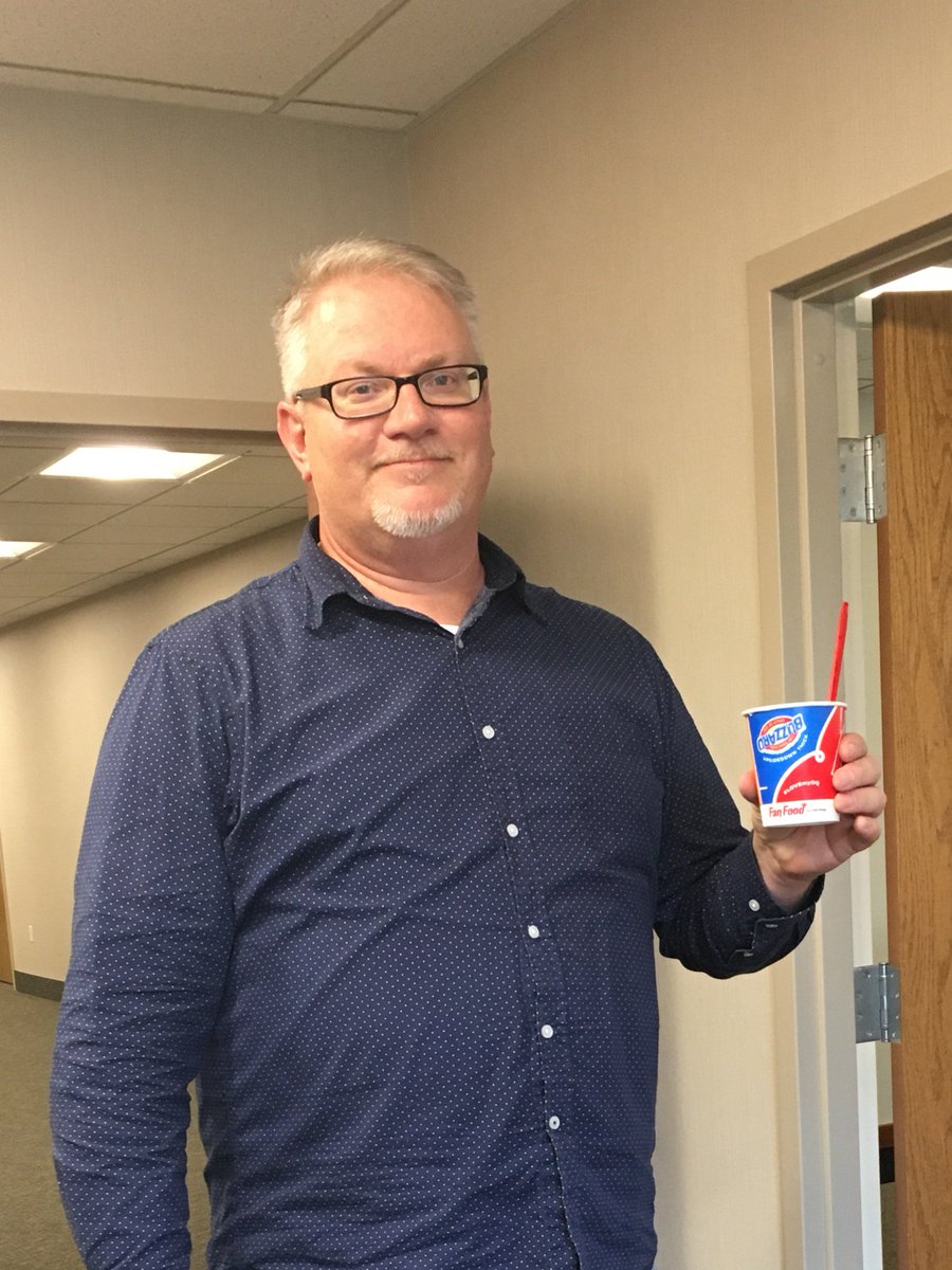 VizoFinancial's tweet photo. Our CEO Jay got his #Blizzard for #MiracleTreatDay!! @CMNHospitals @CMNHershey https://t.co/ECgTHIulZF